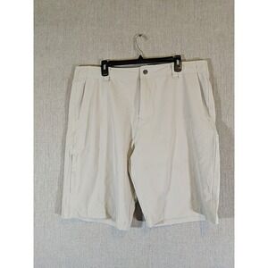 Lake & Trail Men's Light Tan Athletic Shorts Polyester Size 40 Khaki Colored